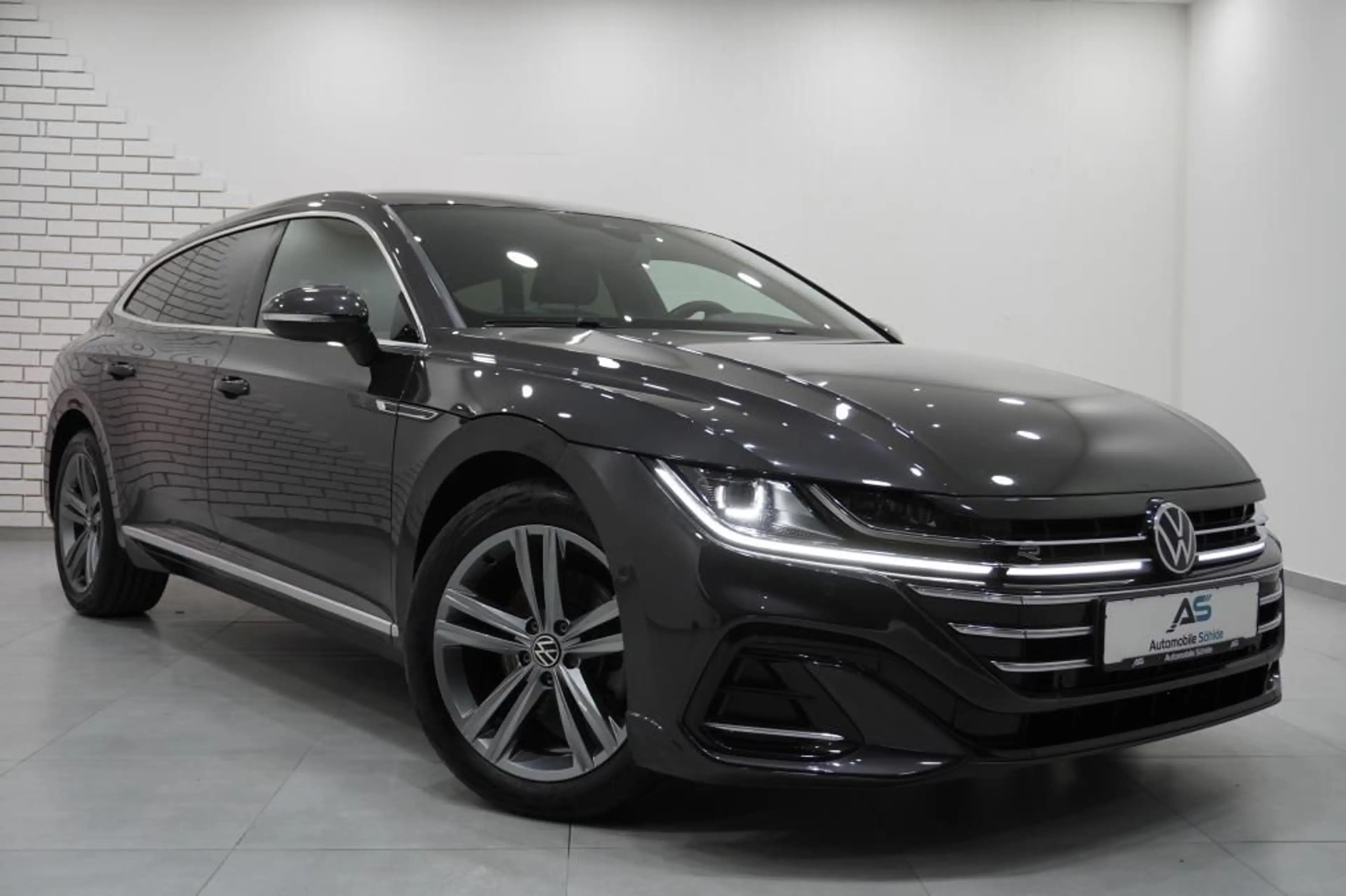 Volkswagen Arteon Shooting Brake 2.0 TDi 4M R-Line IQLight/ — photo 2