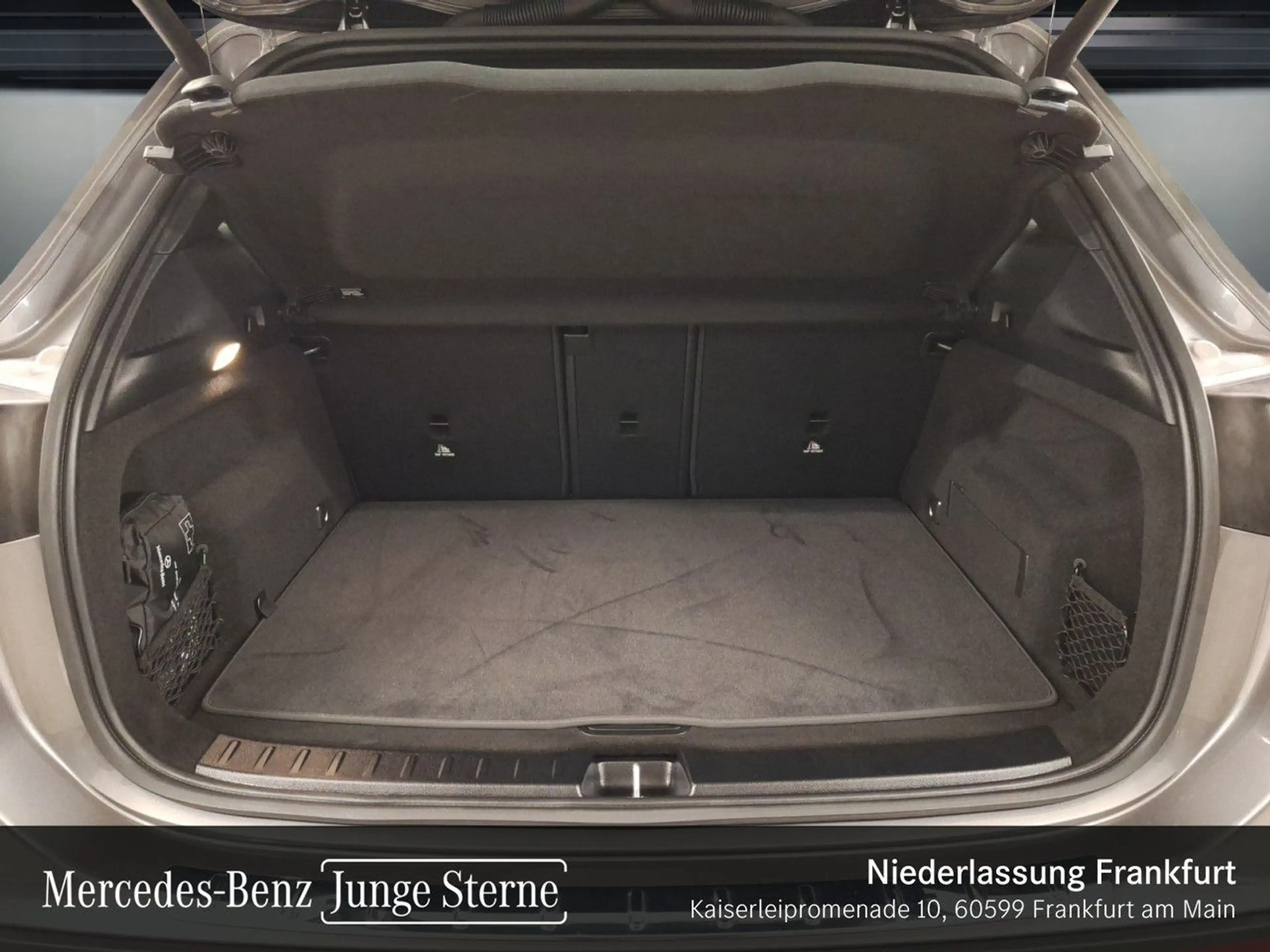 Mercedes-Benz GLA 180 PROGRESSIVE+AHK+LED+KAMERA+7G — photo 6