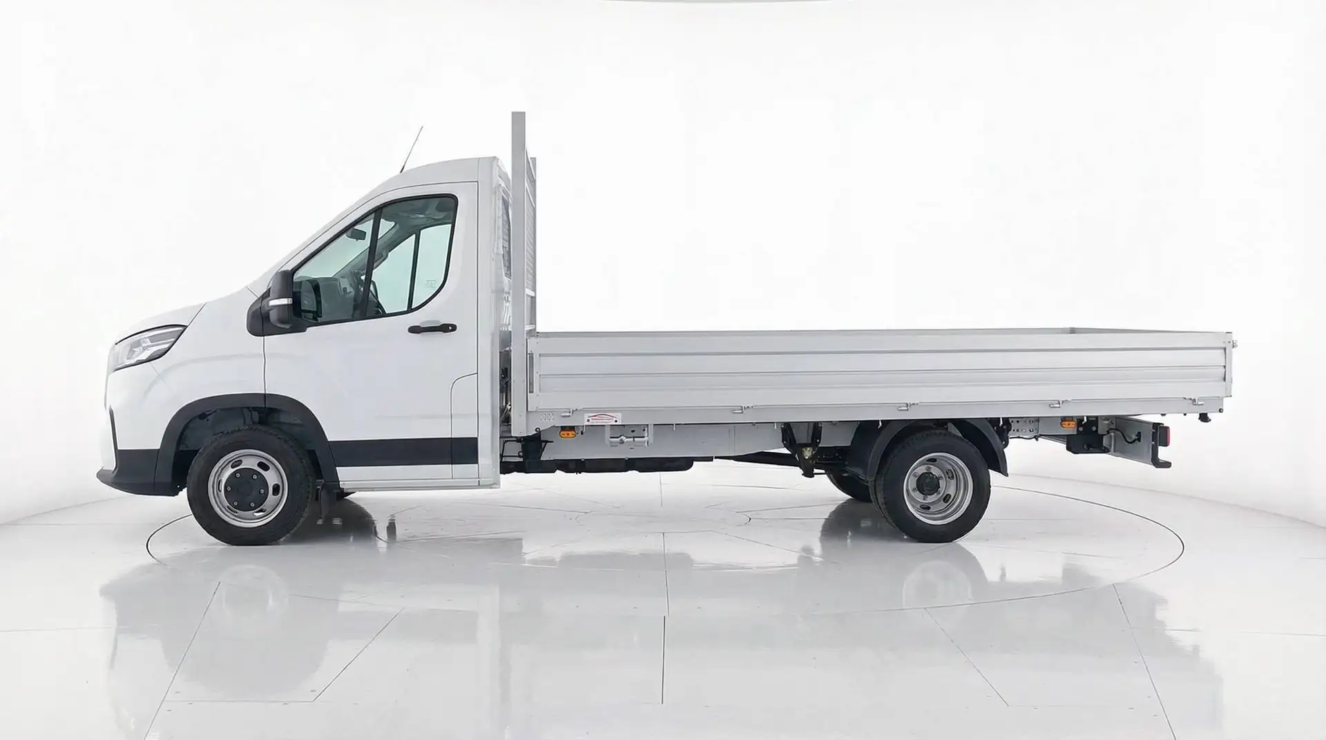 Maxus Deliver 9 D9 L4 CAB (DRW) - PACK 4 MY22 Weiß - 1