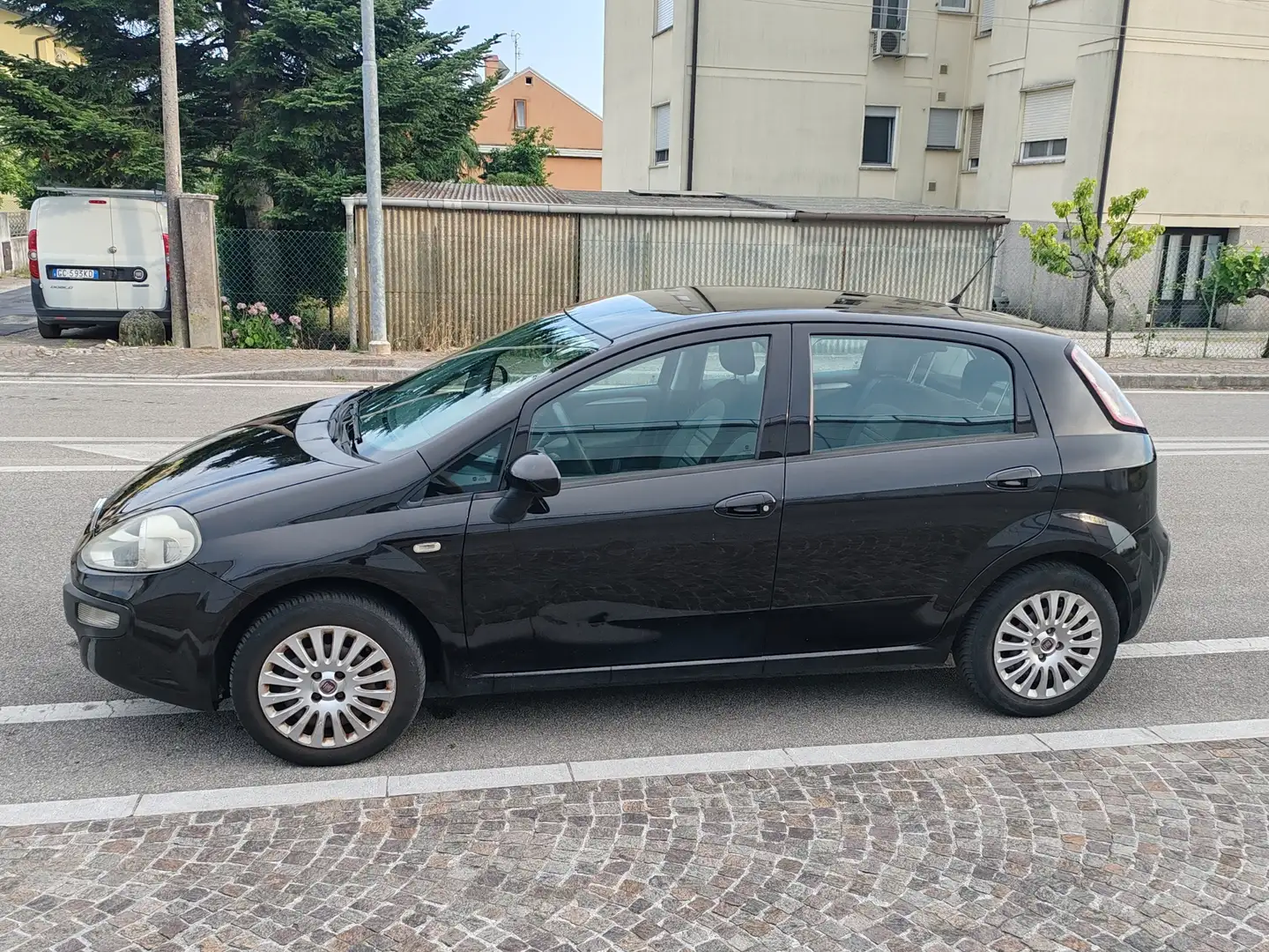 Fiat Punto Evo 5p 1.2 Dynamic 65cv Nero - 2