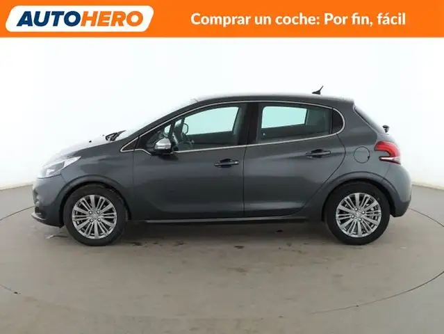 Peugeot 208 view 3