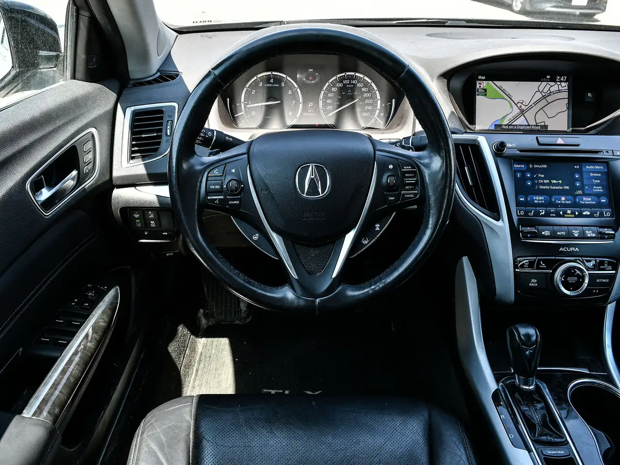 Acura TLX снимка Acura TLX