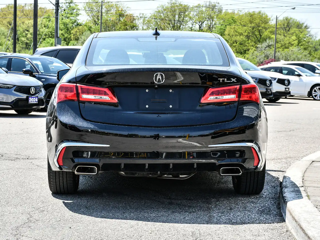 Acura TLX снимка Acura TLX