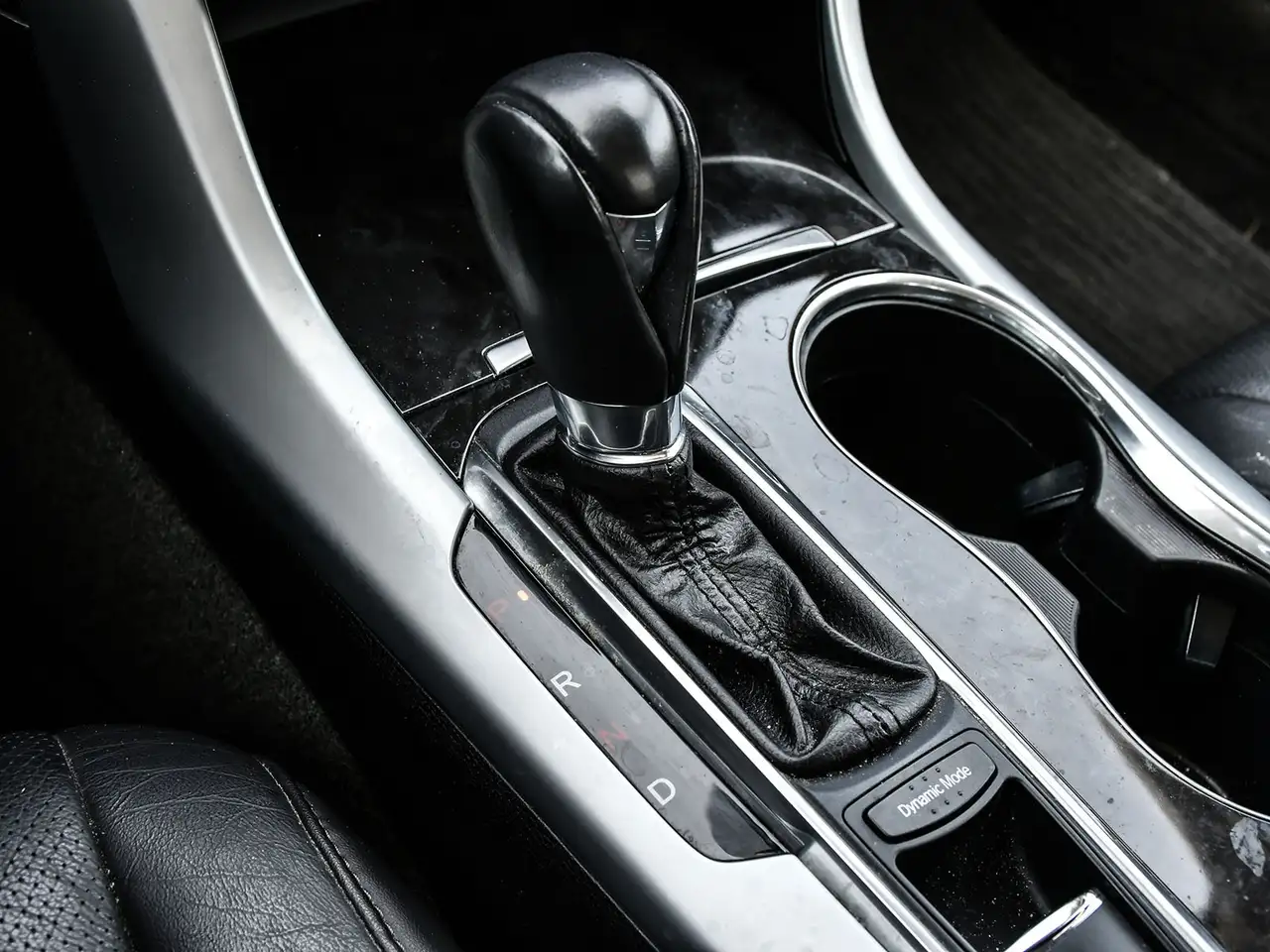 Acura TLX снимка Acura TLX