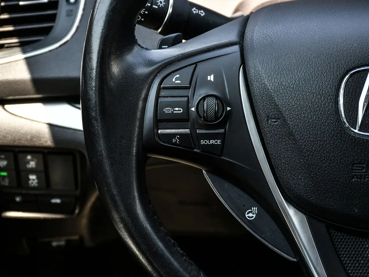 Acura TLX снимка Acura TLX