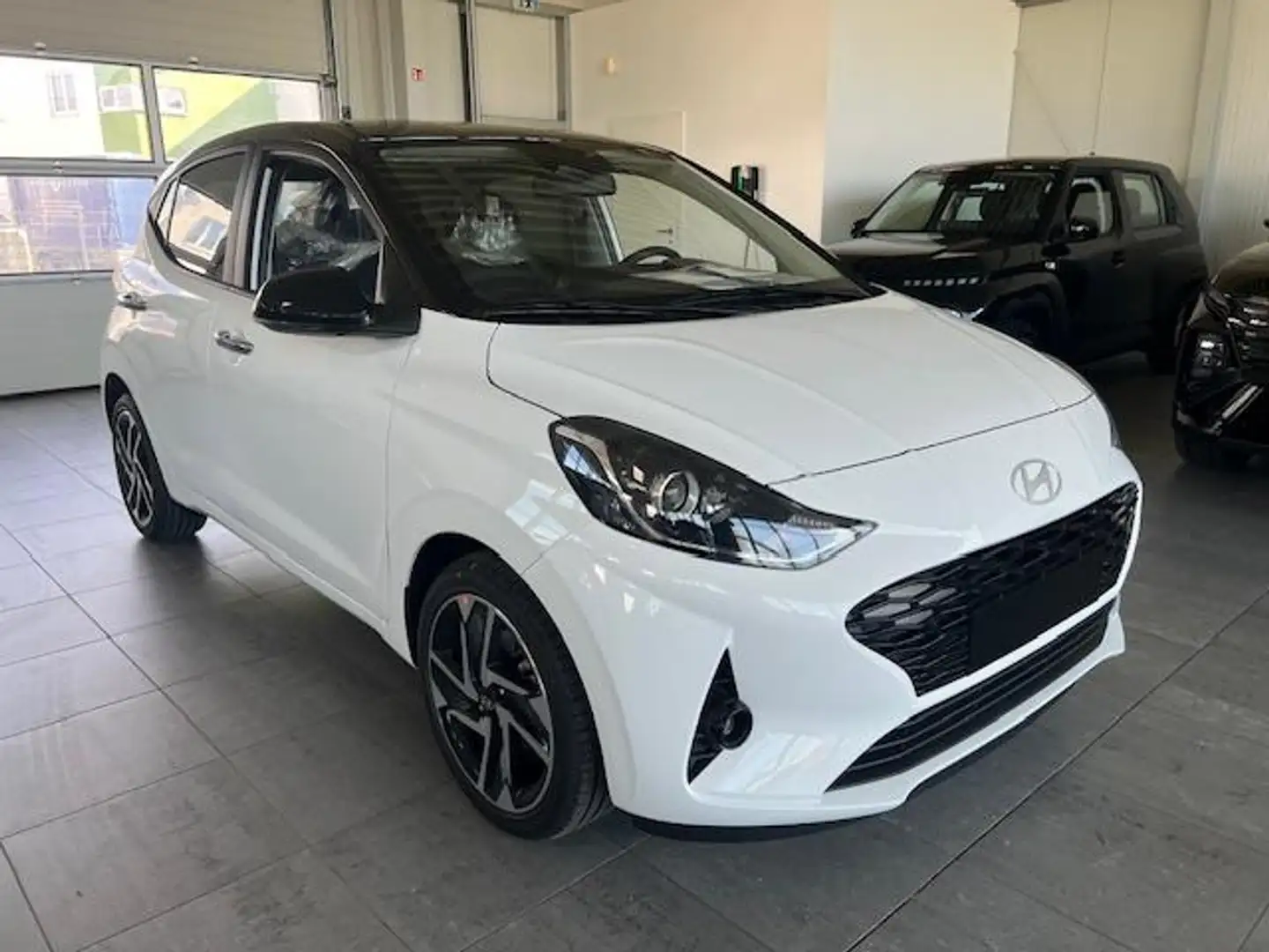 Hyundai i10 FL 1.2 Prime, Smart Key.Klimaaut.Navi.SHZ.LM Weiß - 2