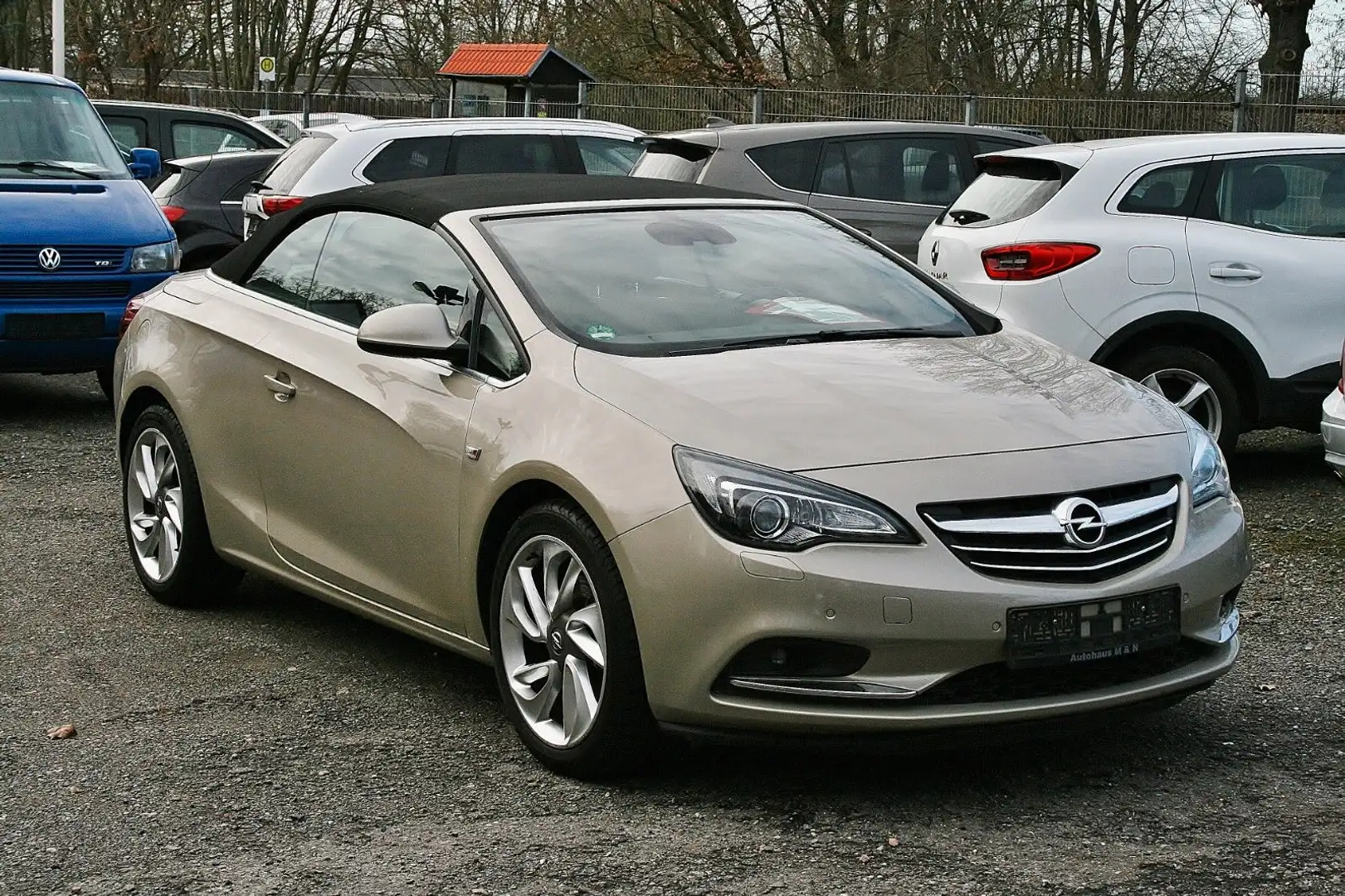Opel Cascada Innovation+XENON+NAVI+TEL+PDC+AHK+SHZ+LH Béžová - 1