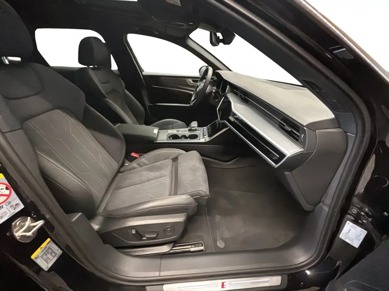 Audi A6 Avant 45 TDI quattro S tronic S line AHK*PANO*M... 10