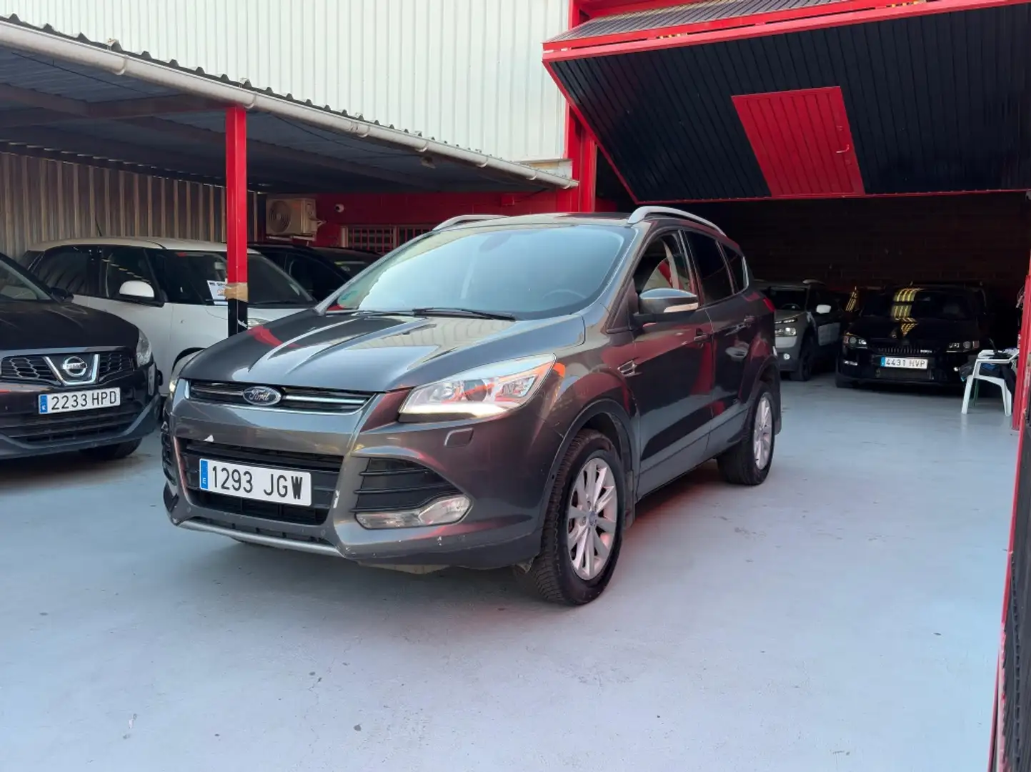 Ford Kuga 2.0TDCi Titanium S 4x2 150 Gris - 2
