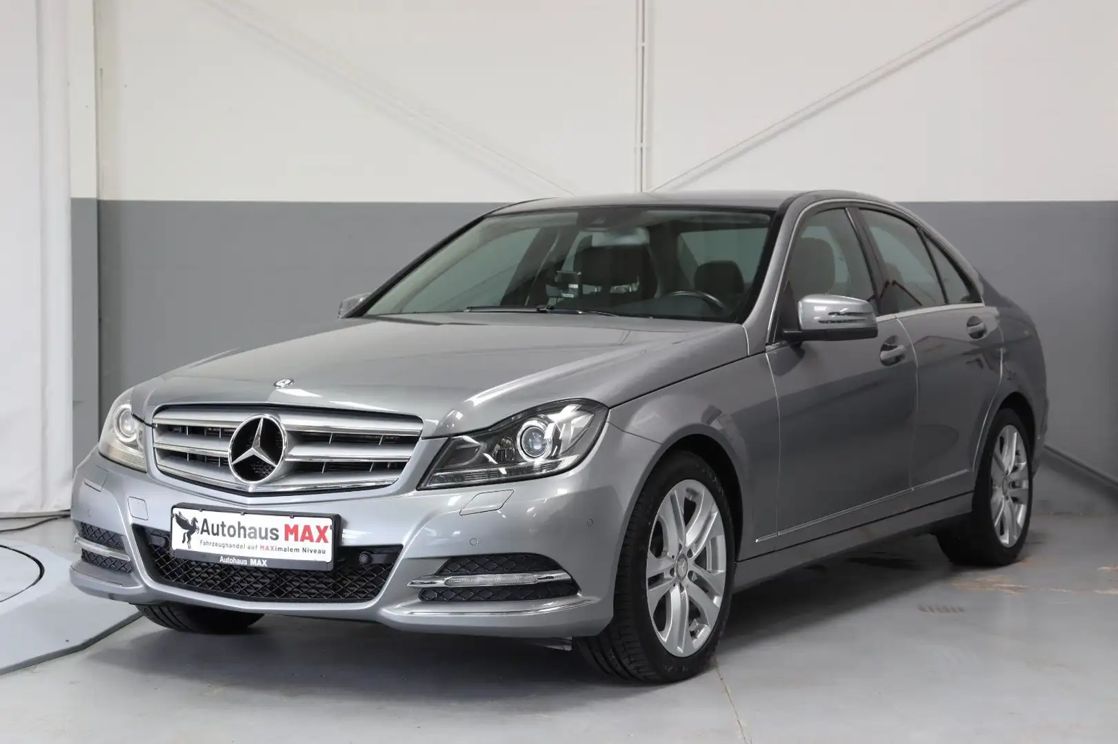 Mercedes-Benz C 180 CGI BlueEfficiency~SZH~AHK schwenk~Tempom Silber - 1