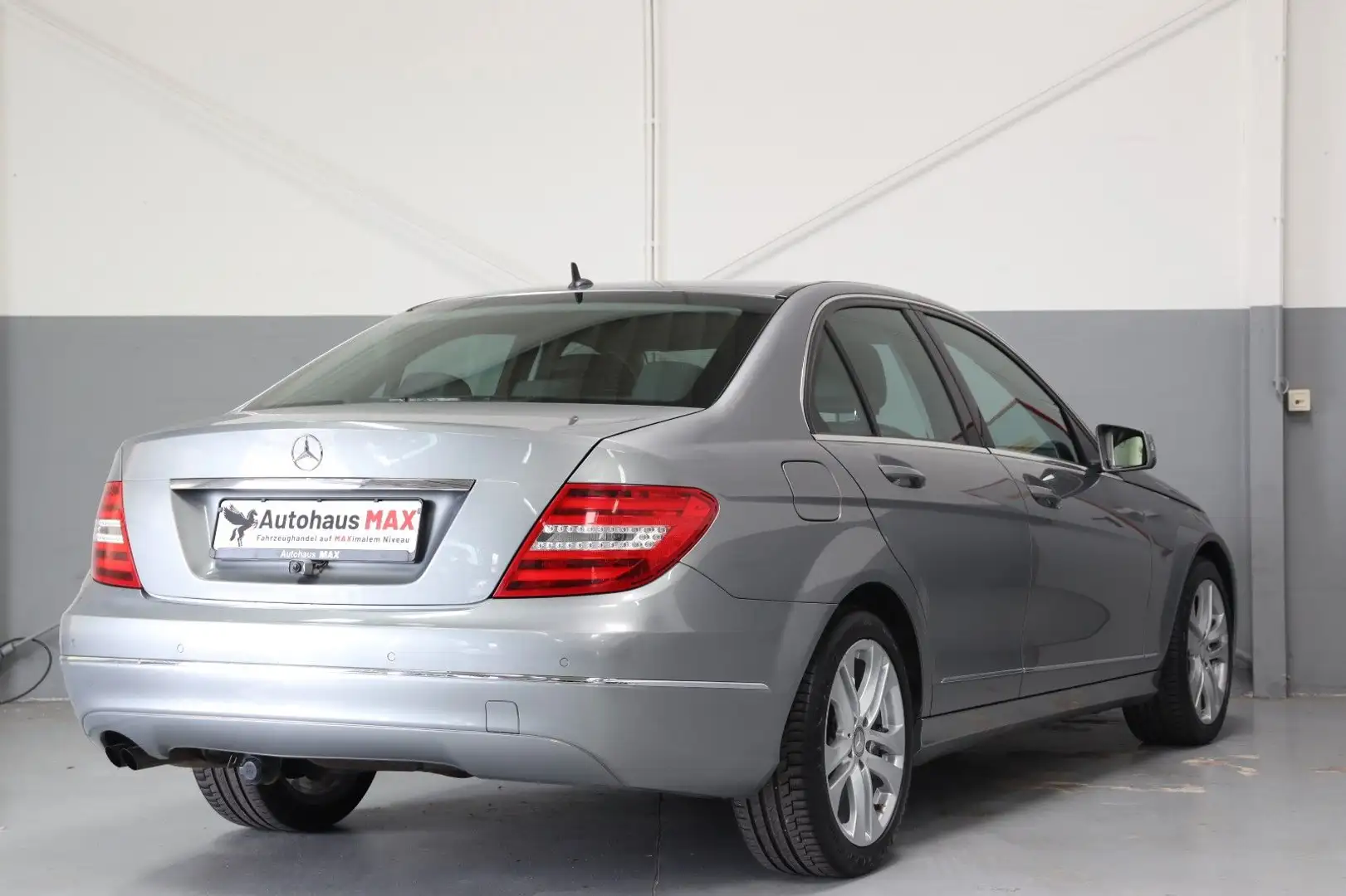 Mercedes-Benz C 180 CGI BlueEfficiency~SZH~AHK schwenk~Tempom Silber - 2