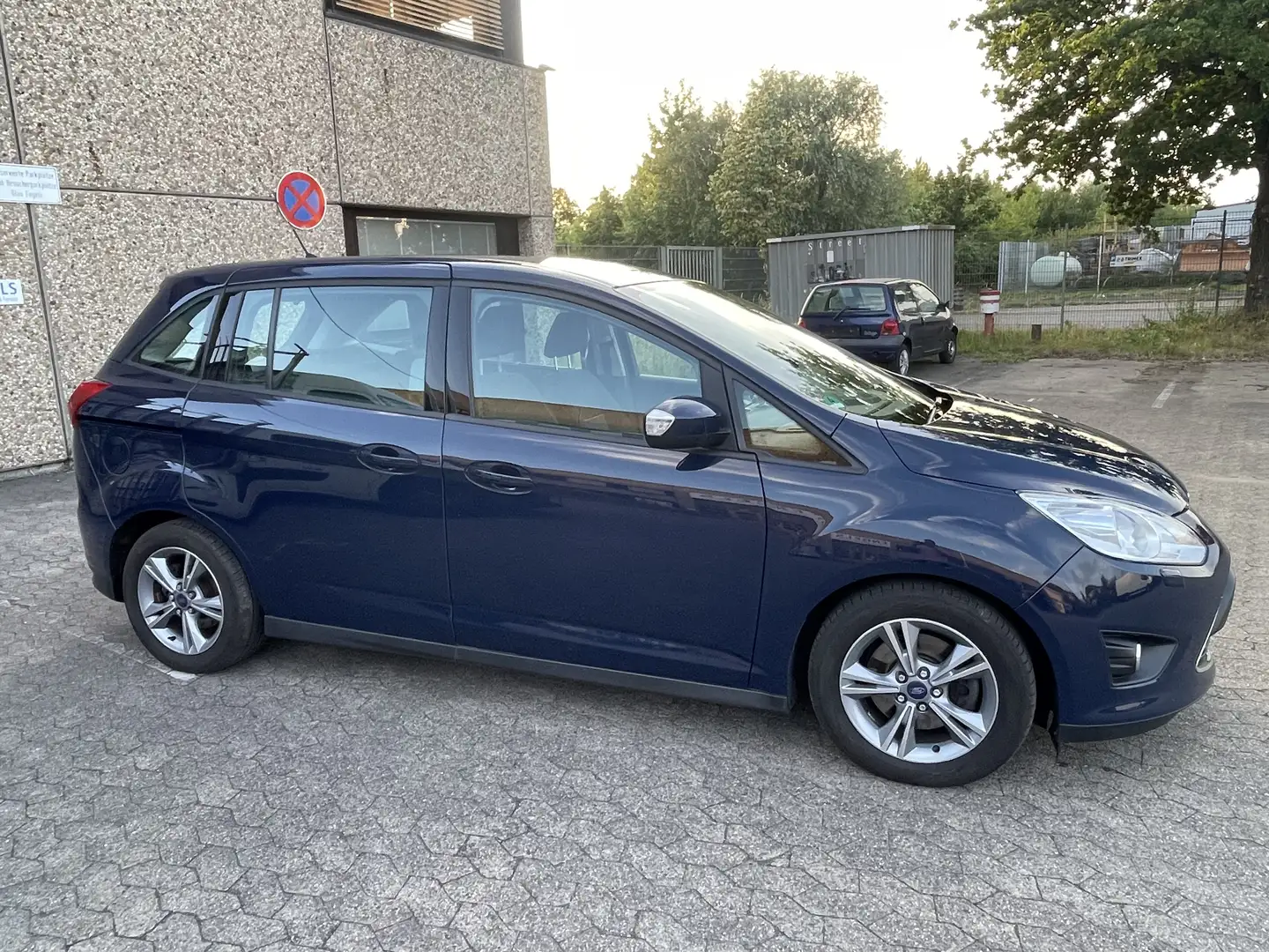 Ford Grand C-Max 2.0 TDCi Sync Edition PowerShift 2.Hand SHeft Top Blau - 2