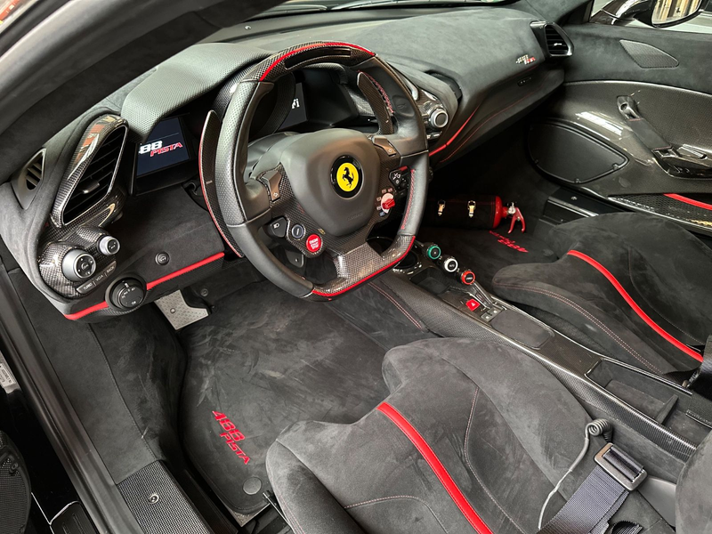 Ferrari 488 488 GTB Pista *Carbon*Full* — photo 14