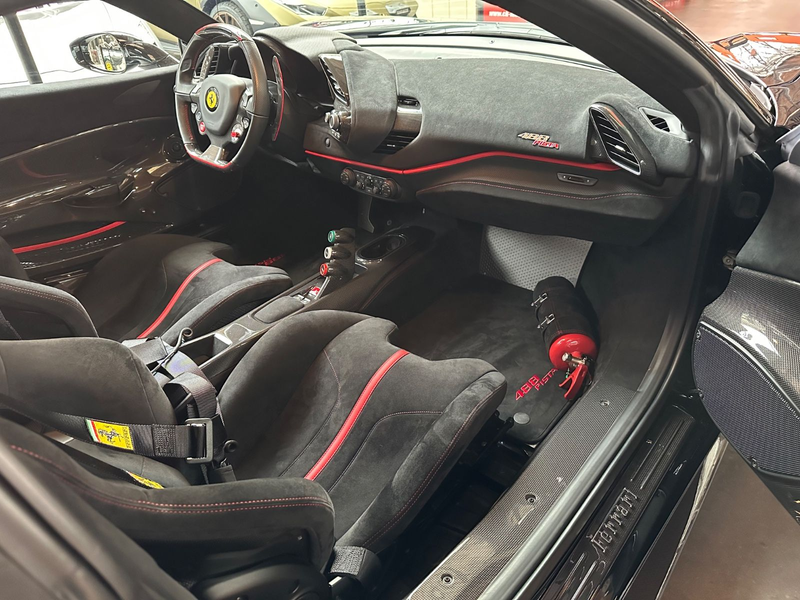 Ferrari 488 488 GTB Pista *Carbon*Full* — photo 9