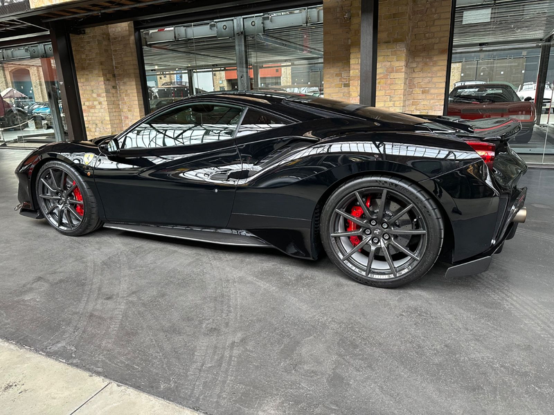 Ferrari 488 488 GTB Pista *Carbon*Full* — photo 5