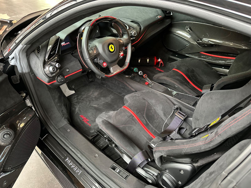 Ferrari 488 488 GTB Pista *Carbon*Full* — photo 15