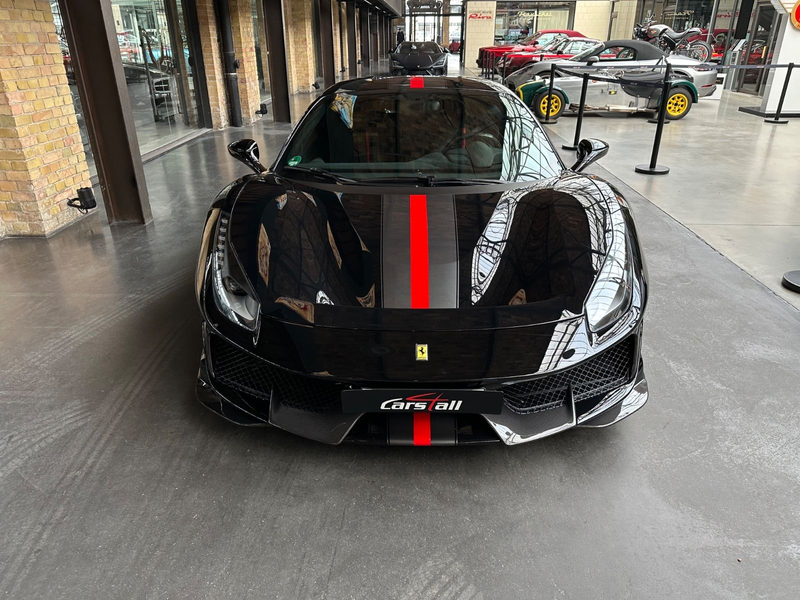 Ferrari 488 488 GTB Pista *Carbon*Full* — photo 2