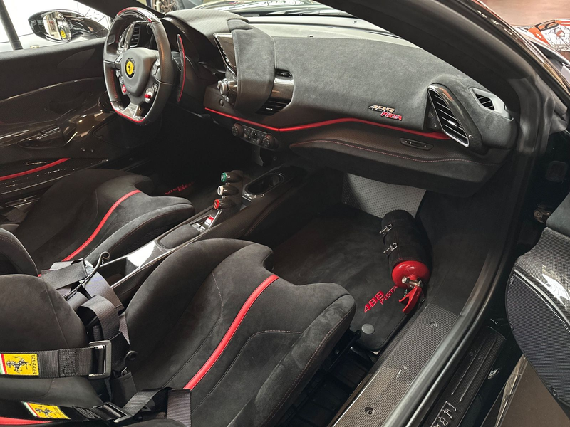Ferrari 488 488 GTB Pista *Carbon*Full* — photo 12