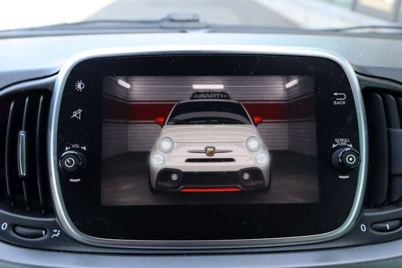 Abarth 595 Turismo 595 1.4 T-Jet Turismo Leder/Navi/CarPlay/PDC/DAB — photo 7