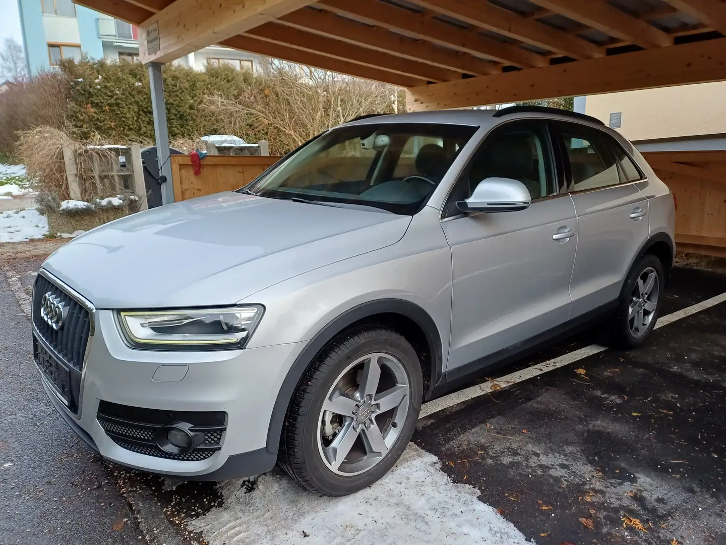 Audi Q3 Style 2.0 TDI*Sitzheizung*AHK*Unterbodenschutz Silber - 2