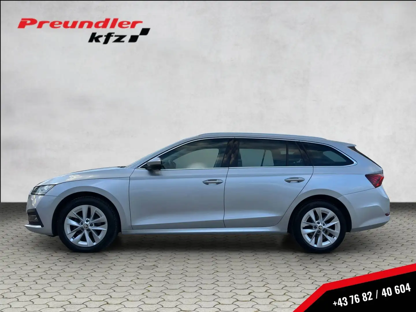 Skoda Octavia Combi 2,0 TDI Style DSG, AHK, Ambiente,... Silber - 2