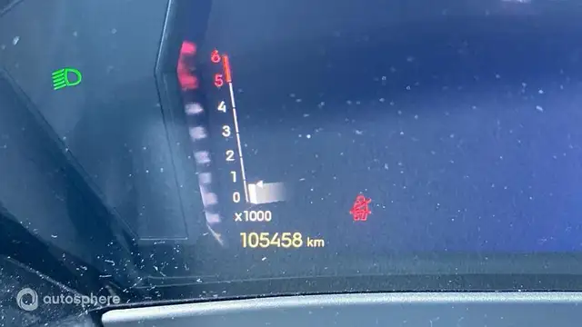 DS Automobiles DS 4 view 9