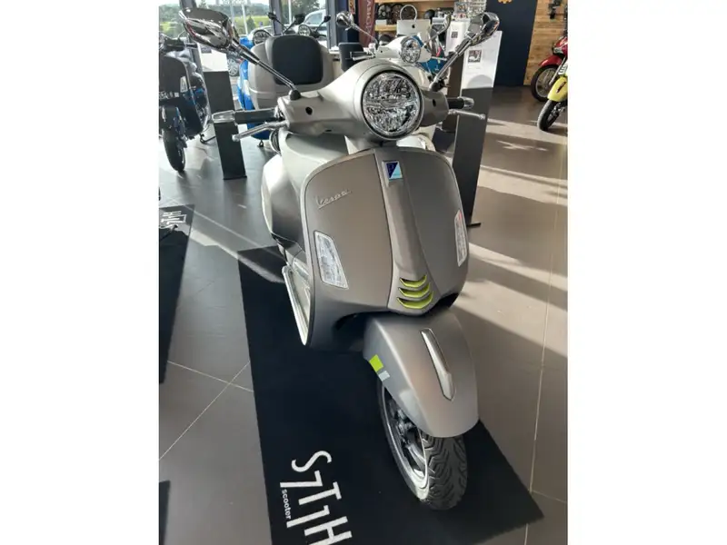 Vespa GTS 125 - foto 5
