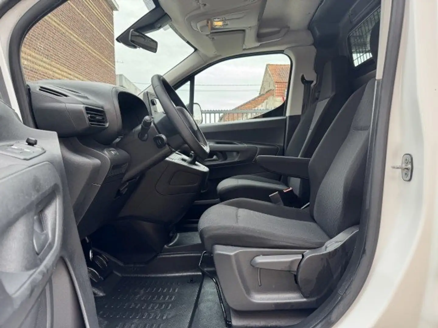 Citroen Citroen Berlingo 1.2i "LICHTE VRACHT" benzine/2021 Wit - 2