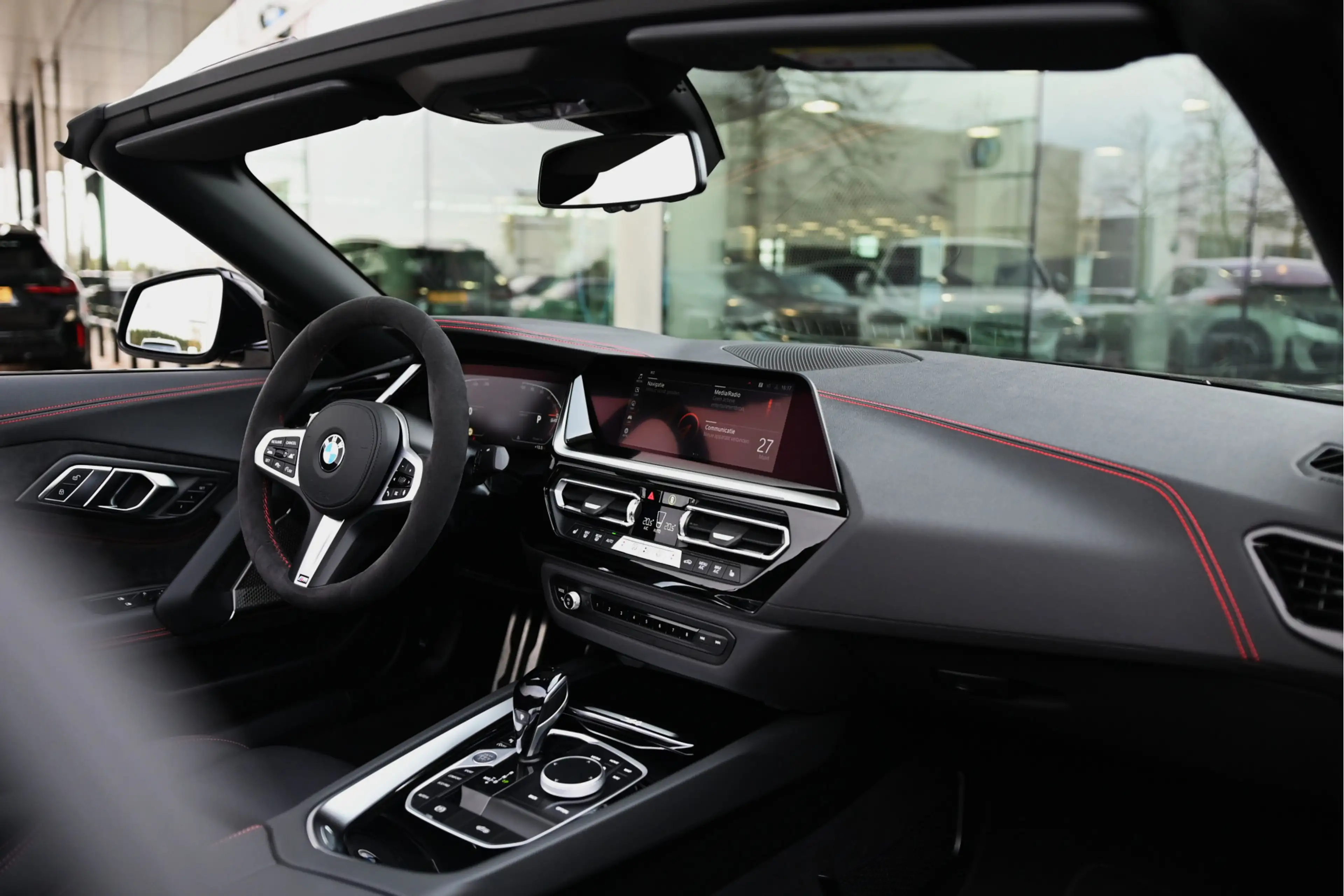 BMW Z4 Roadster sDrive30i Final Edition Automaat / M Spor — photo 4