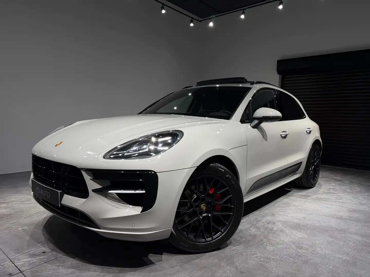 Porsche Macan GTS 2.9 V6 BiTurbo/FACELIFT/SPORT CHRONO/TOIT PANO Grijs - 2