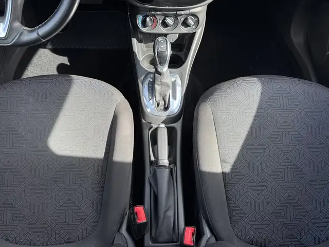 Opel Corsa-E view 11