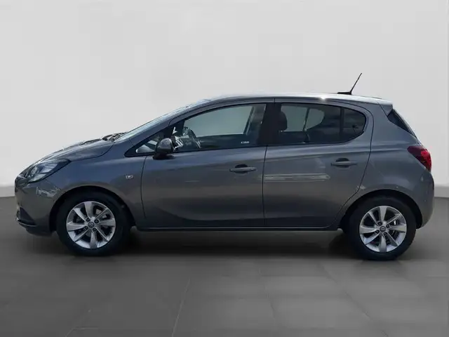 Opel Corsa-E view 2