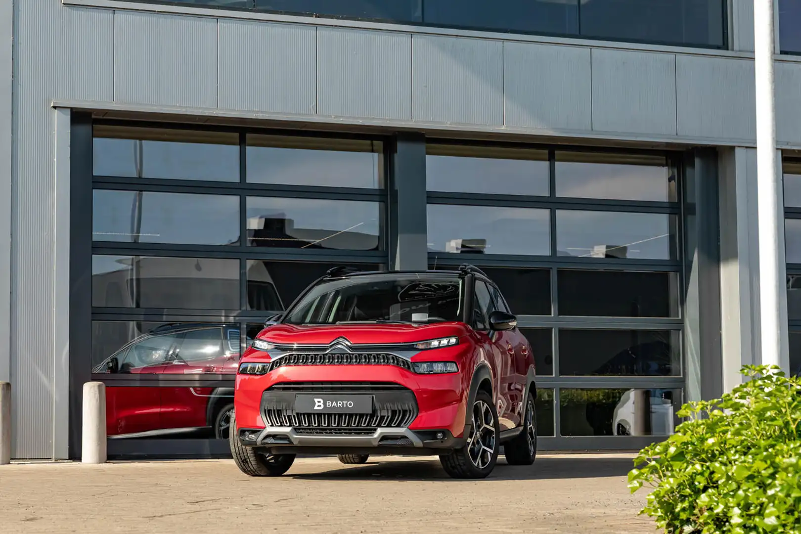Citroen C3 Aircross 110pk MT6 | a. Camera | Navi | Keyless | Carpla... Piros - 1