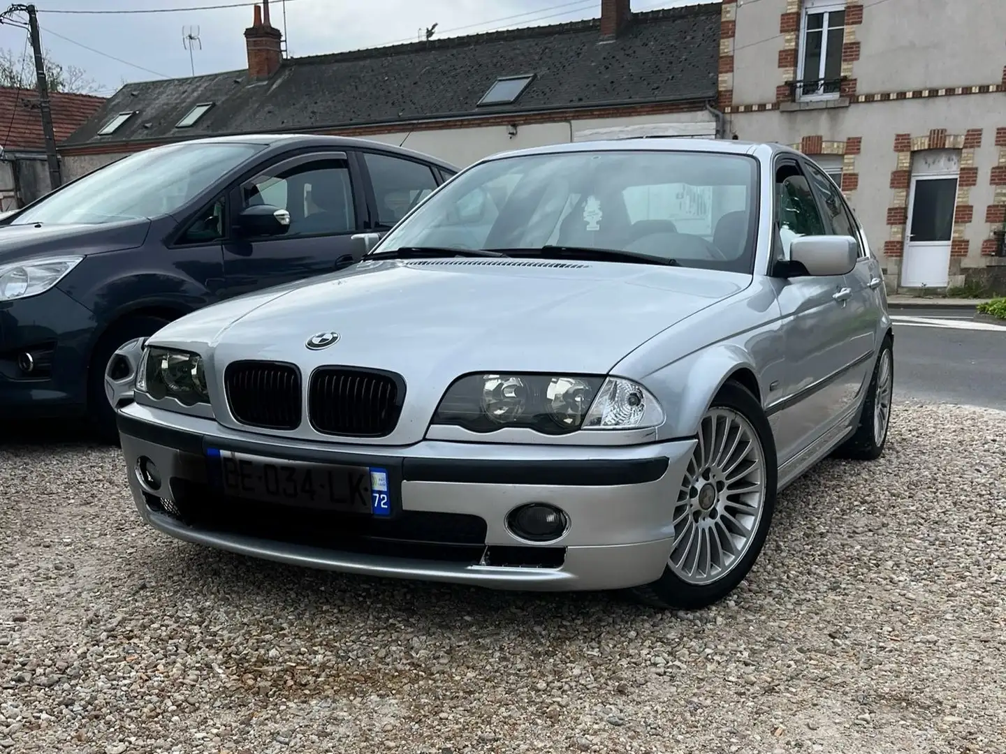 BMW 330 330 d Pack Luxe Gümüş rengi - 1