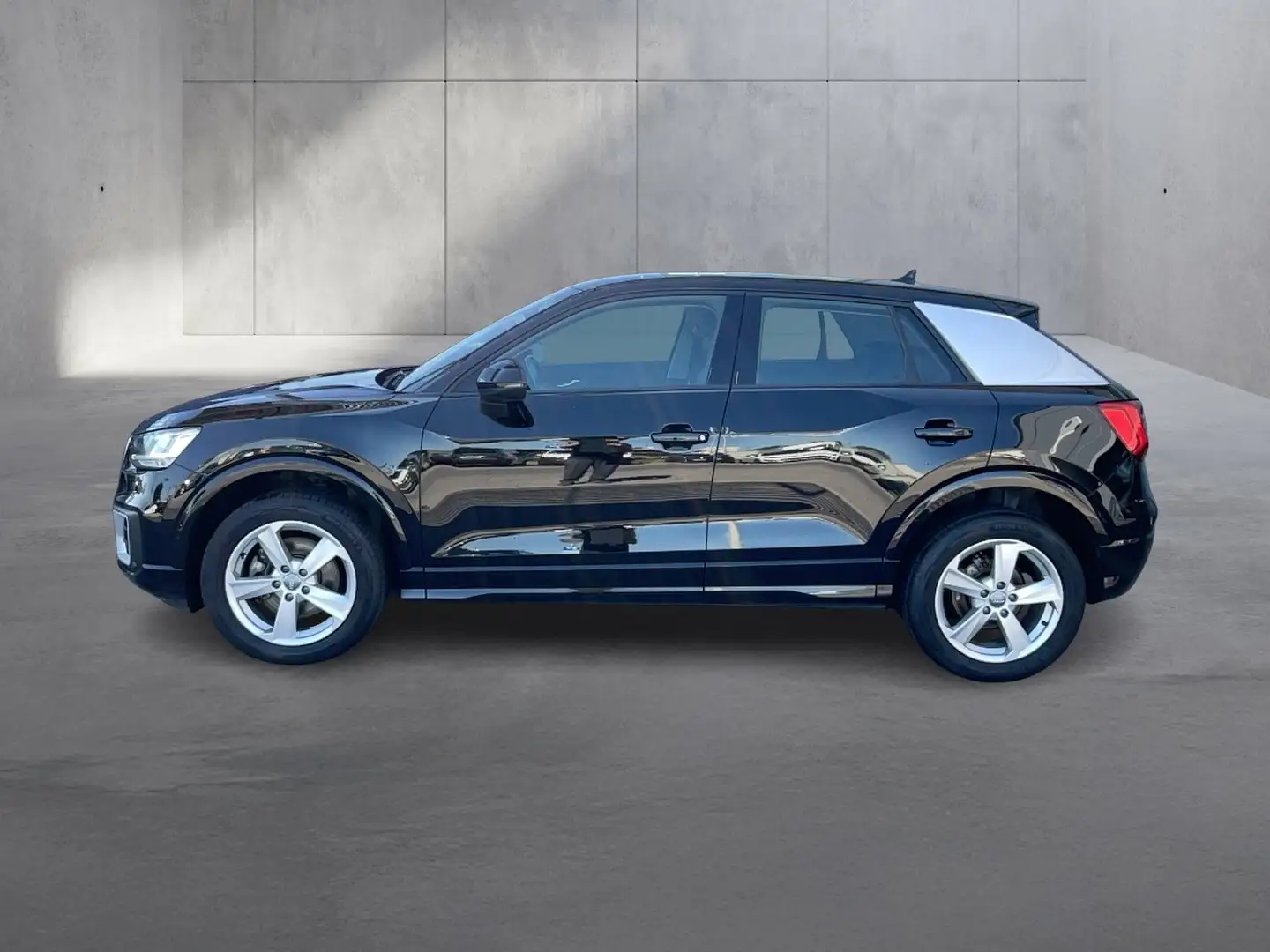Audi Q2 1.6 TDI Sport Schwarz - 2