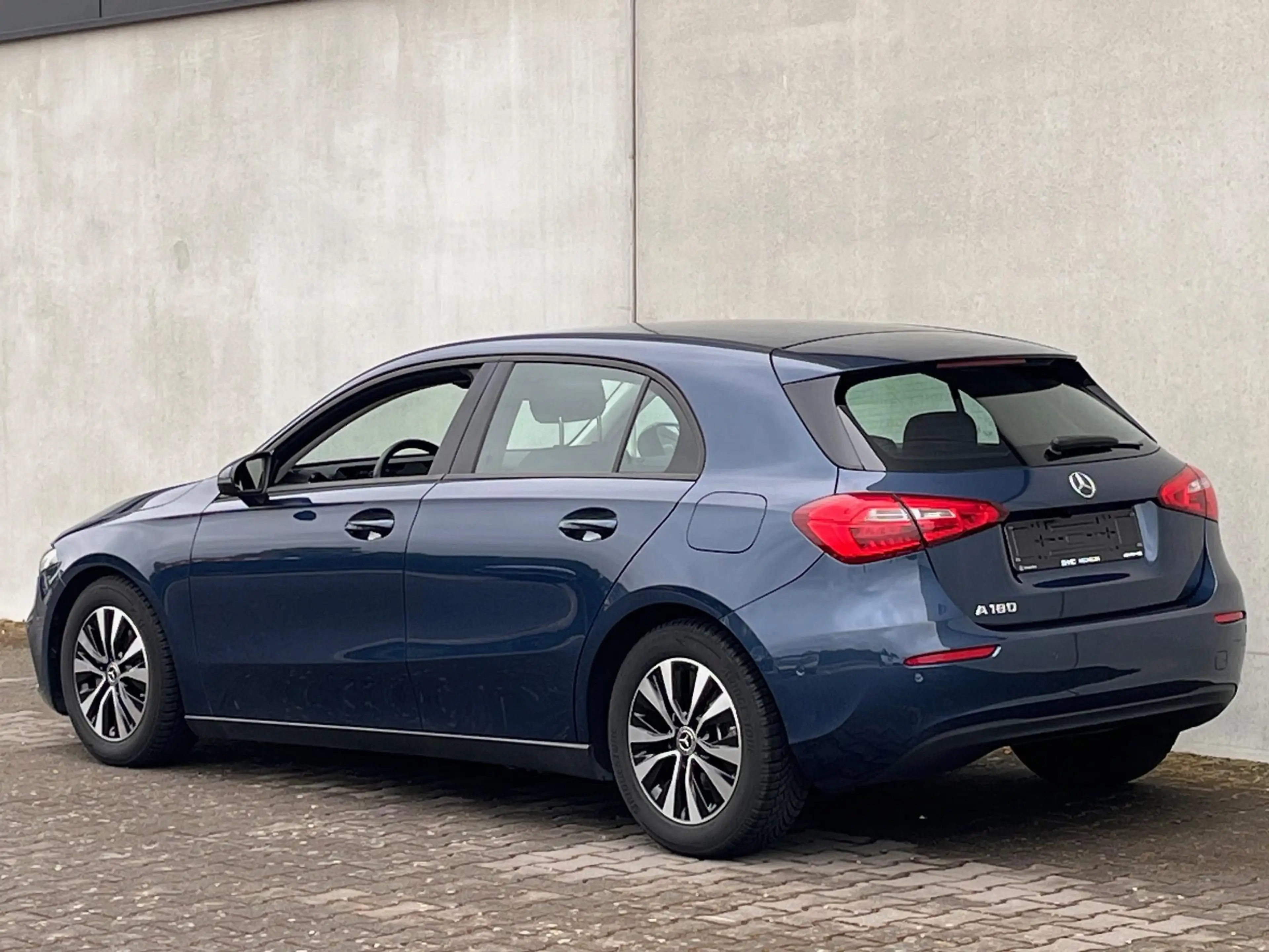 Mercedes-Benz A 180 Business Line — photo 3