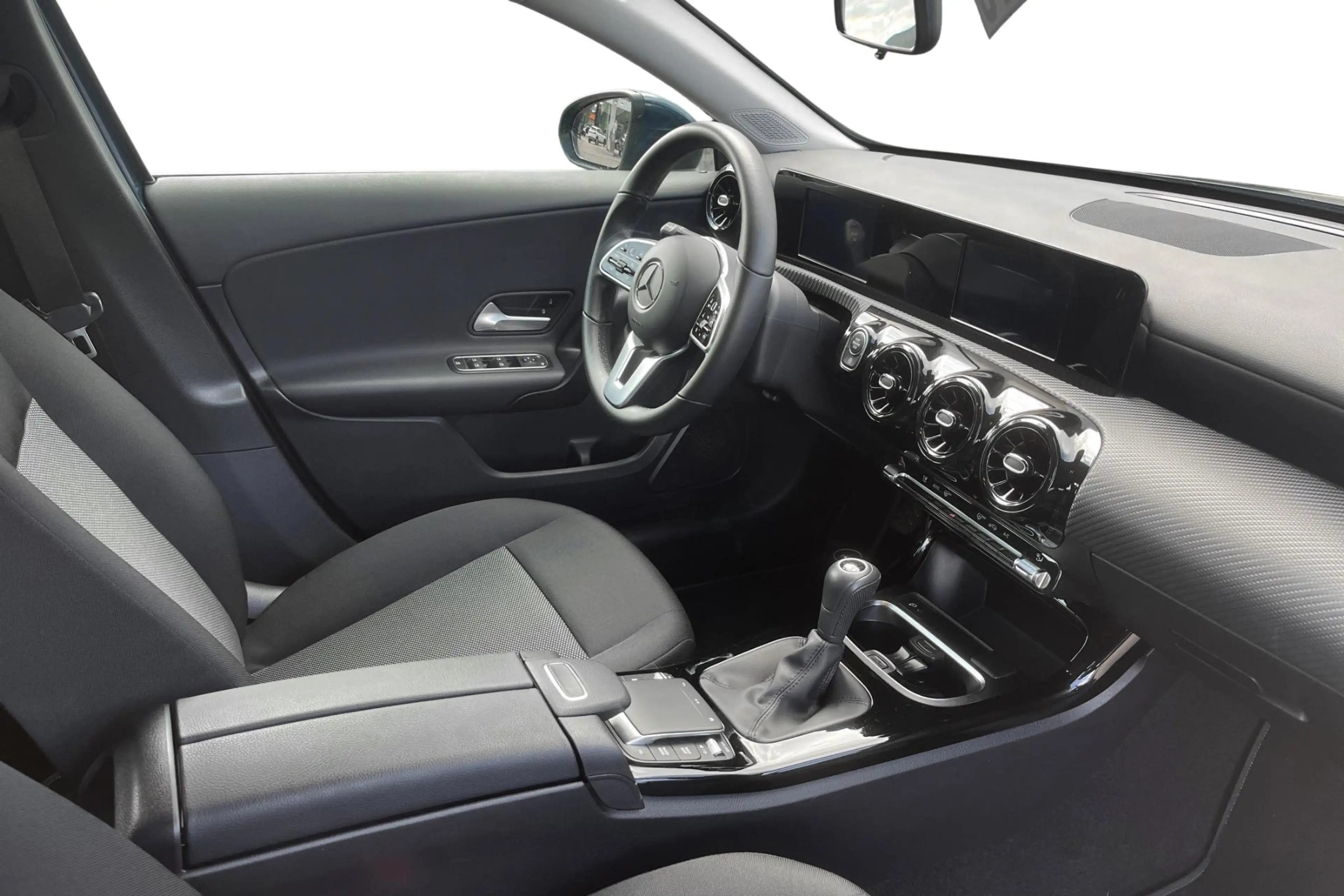 Mercedes-Benz A 180 Business Line — photo 8