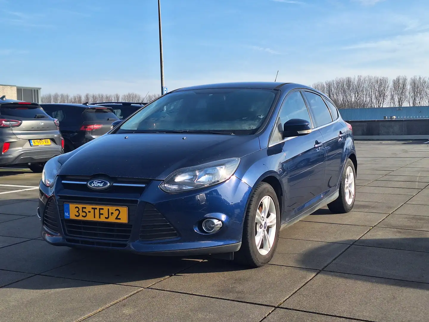 Ford Focus €5949,-1.6 EcoB. Trend Sp. 5drs Clima Apk 2025 Bleu - 1