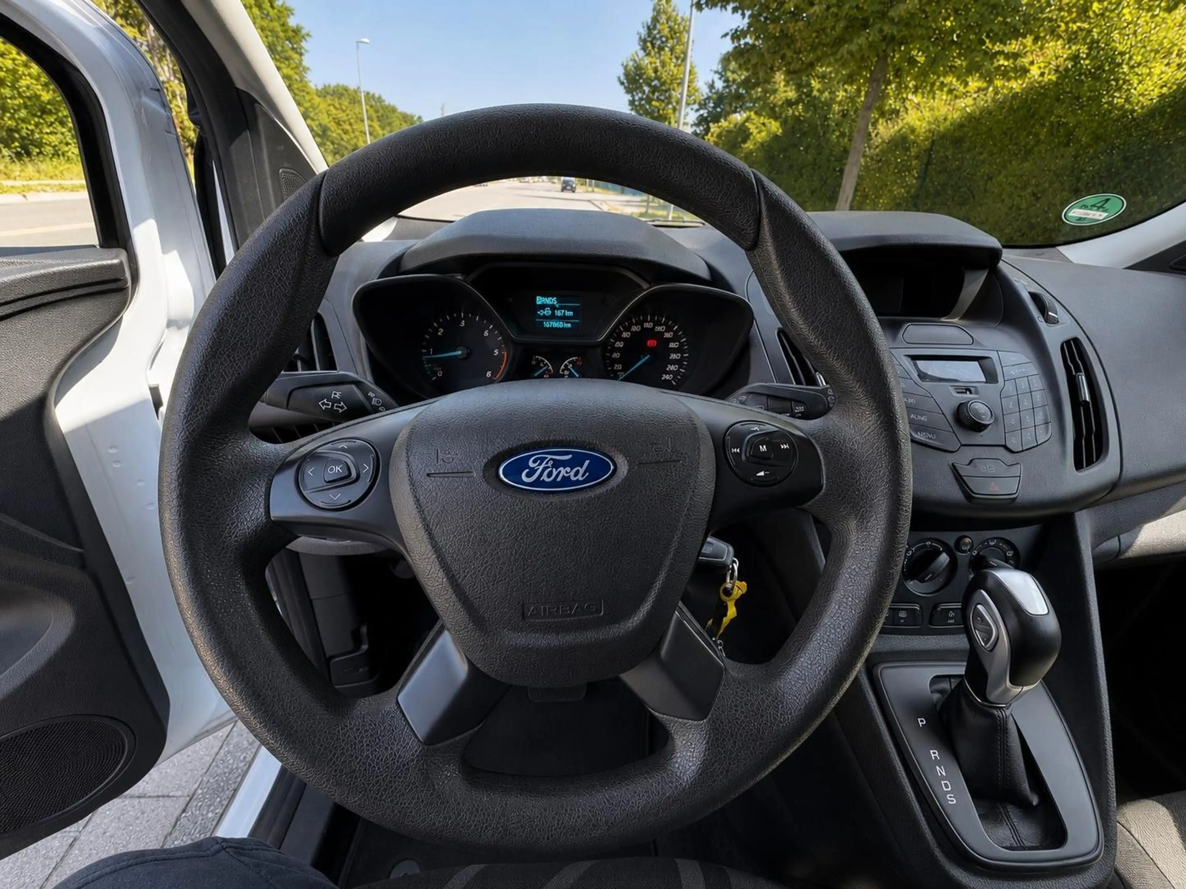 Ford Transit Connect 1.5 TDCI TÜV NEU AUTOMATIK AHK — photo 5