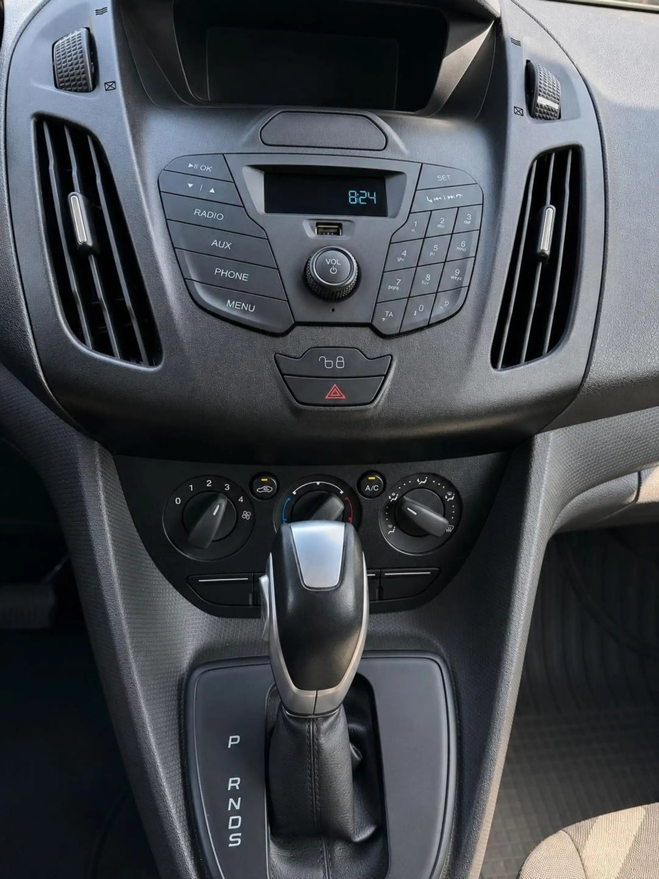 Ford Transit Connect 1.5 TDCI TÜV NEU AUTOMATIK AHK — photo 4