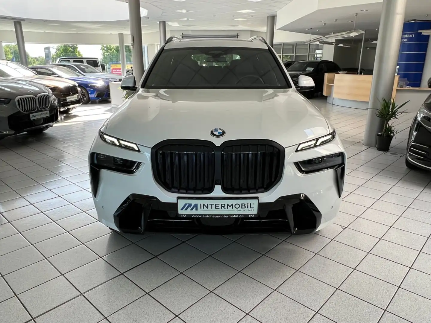 BMW X7 xDrive 40d M-Sport Pano-SKY*SOFT*STHZG*360°* Weiß - 2