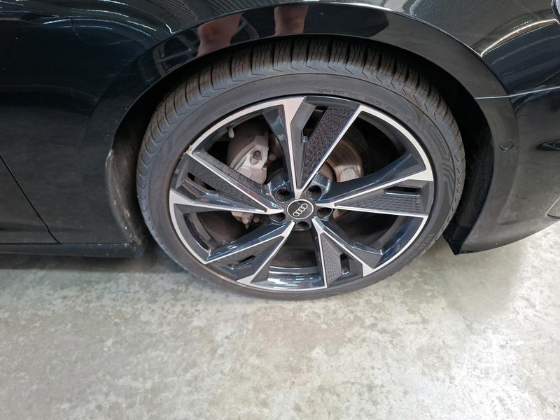 Audi A6 Avant 35 TDI S-Line Competition *21Zoll*PANORAMA*Carbon* — photo 6