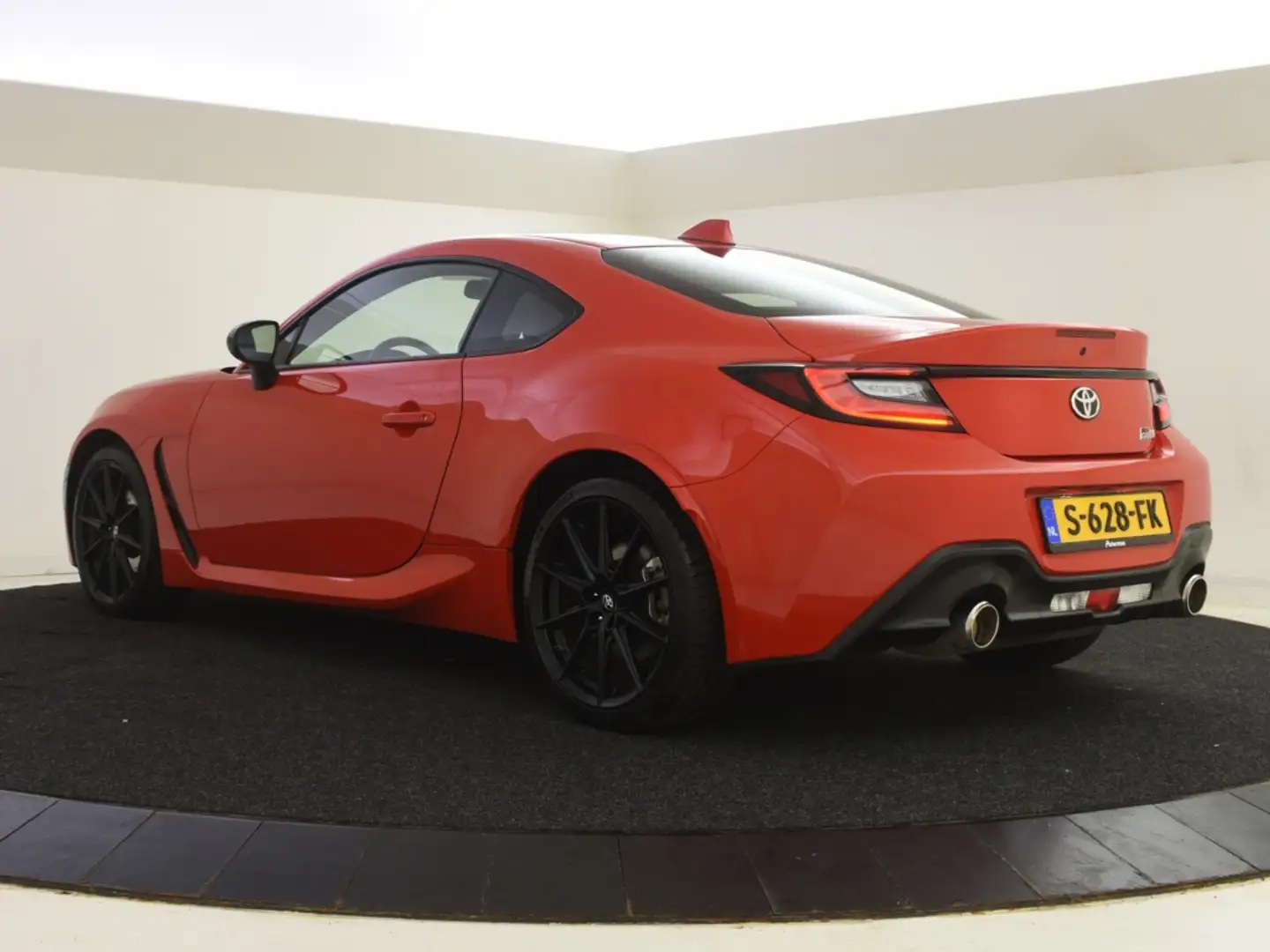 Toyota GR86 2.4 Premium | BLS | Camera | Apple & Android Carpl Rood - 2