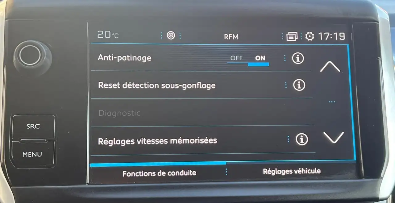 Peugeot 208 208 — photo 14