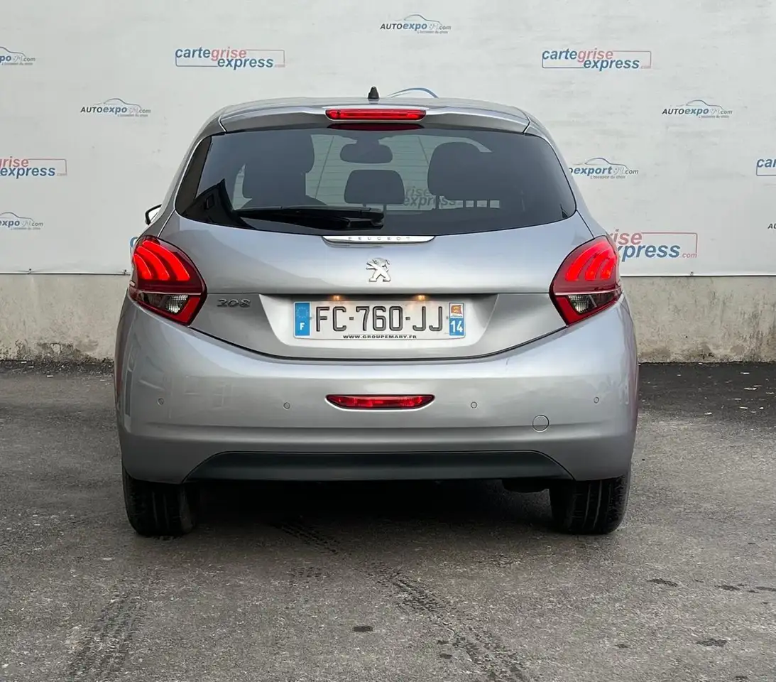 Peugeot 208 208 — photo 5