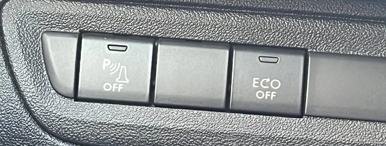 Peugeot 208 208 — photo 16
