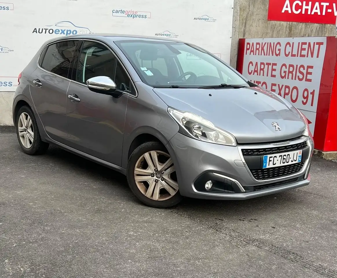 Peugeot 208 208 — photo 3