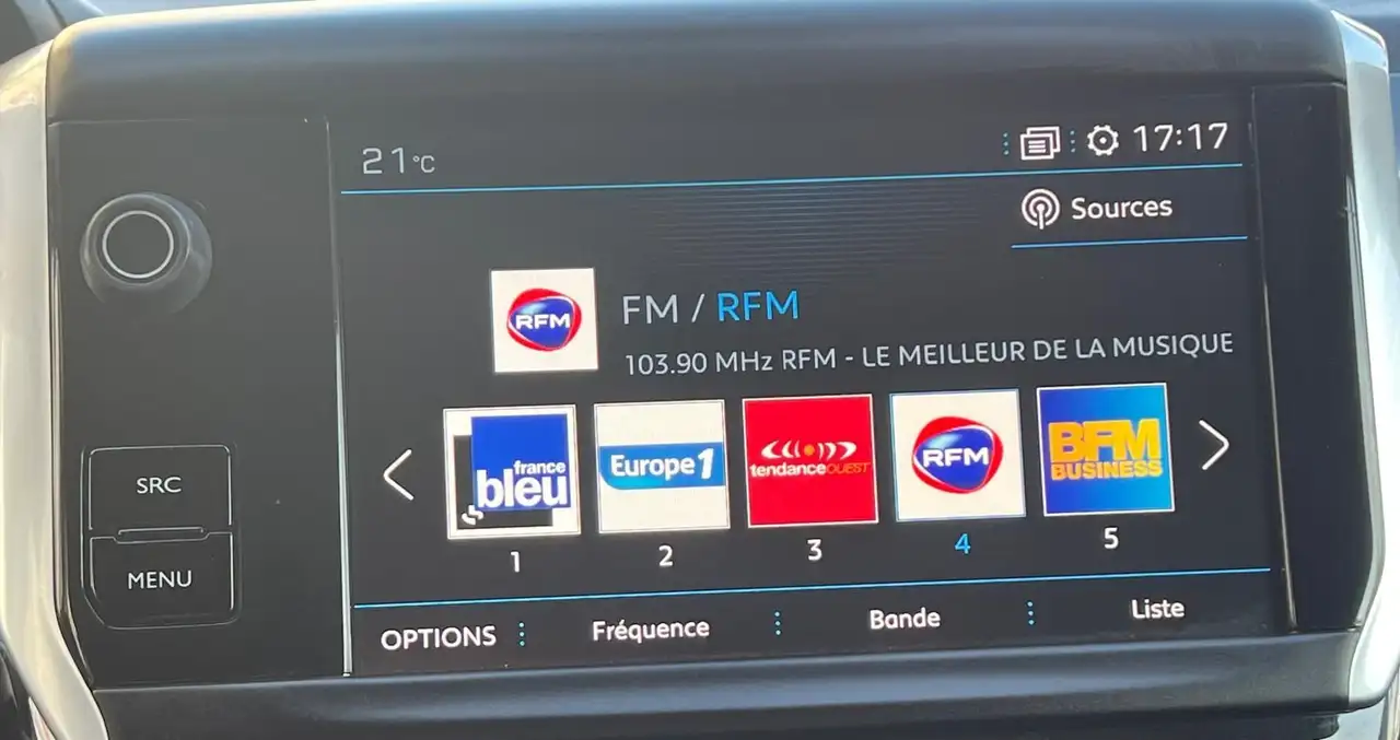 Peugeot 208 208 — photo 19