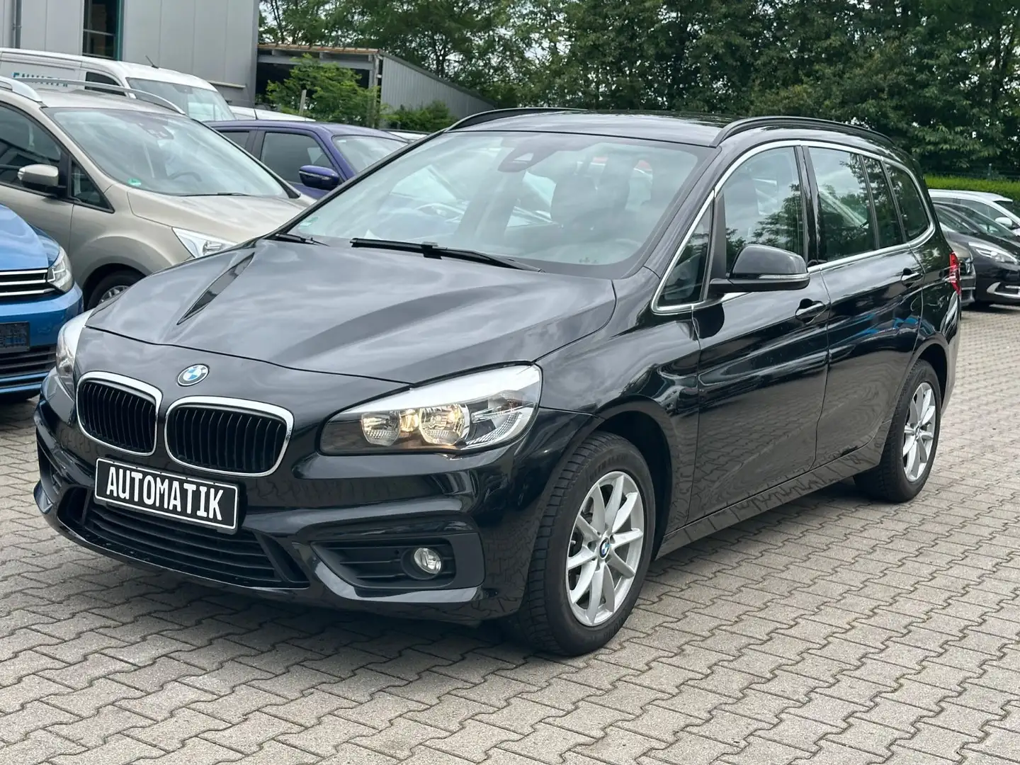 BMW 218 Baureihe 2 Gran Tourer 218 d Advantage Negro - 1