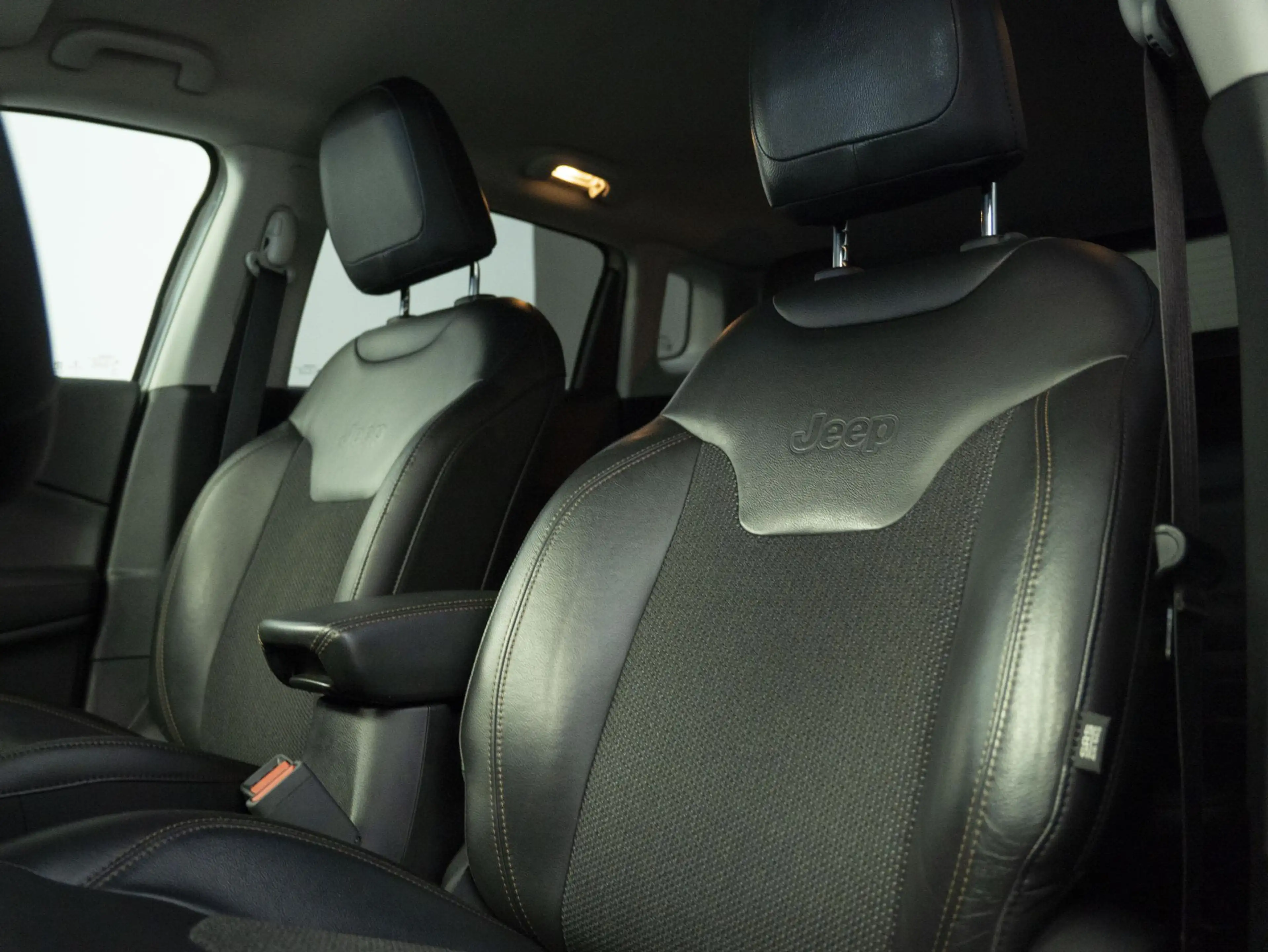 Jeep Compass 1.4 MultiAir Limited 4x4 | Trekhaak | Stoel en Stu — photo 32
